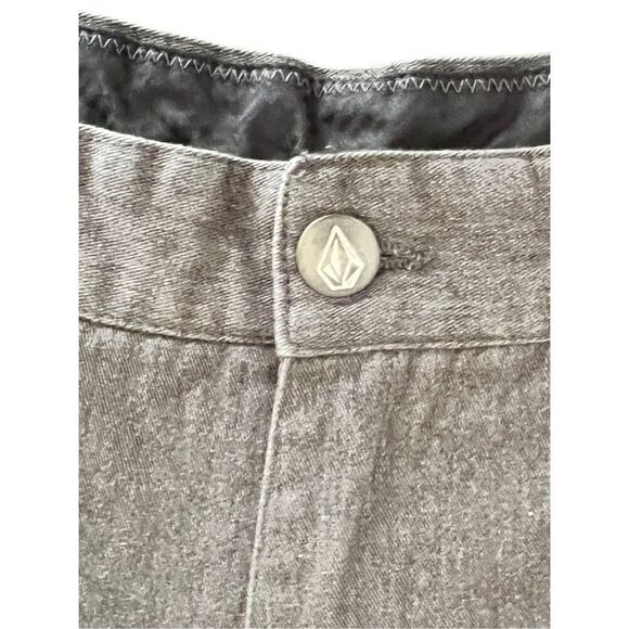 VOLCOM casual shorts size 30 - Picture 5 of 11